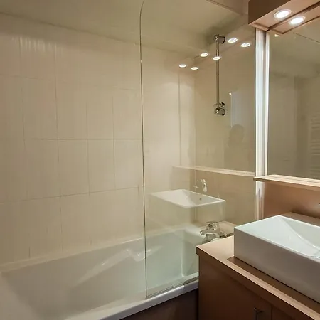 Confortable - 4 Pers. Apartment Araches-la-Frasse