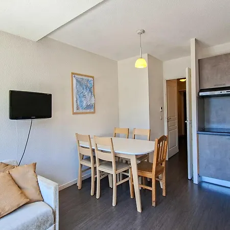 Confortable - 4 Pers. Apartment Araches-la-Frasse
